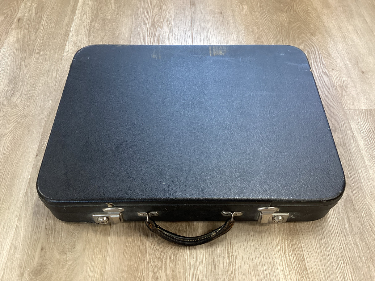 Pair of Leblanc LX Bb & A Clarinets, Leblanc C Clarinet