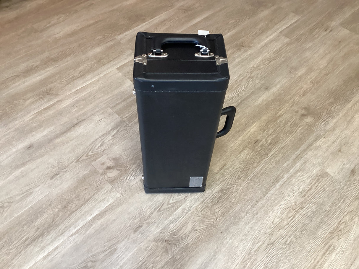 Pre Owned Schilke Single hard case