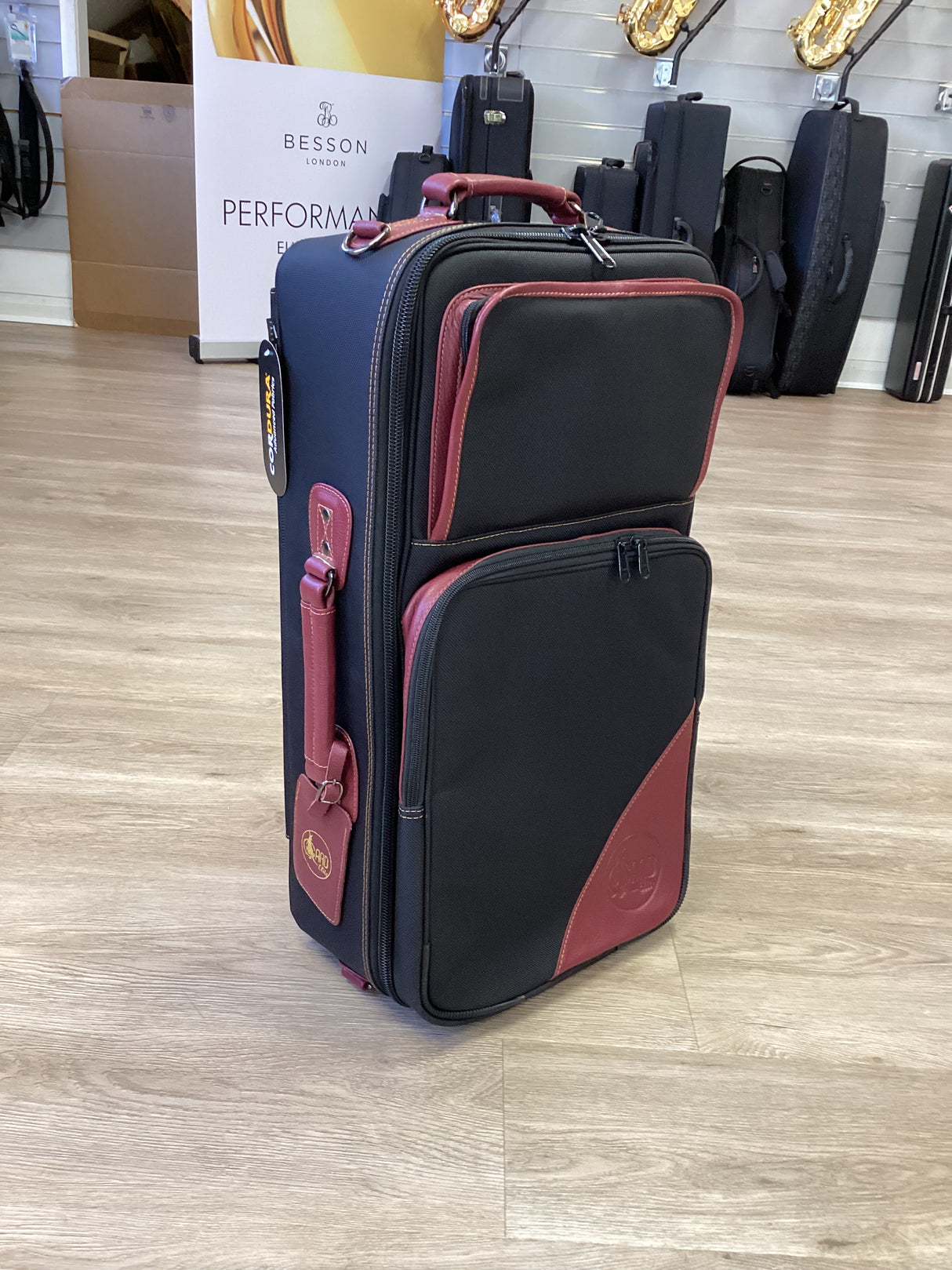 Gard Elite Compact Triple Gig Bag - Synthetic