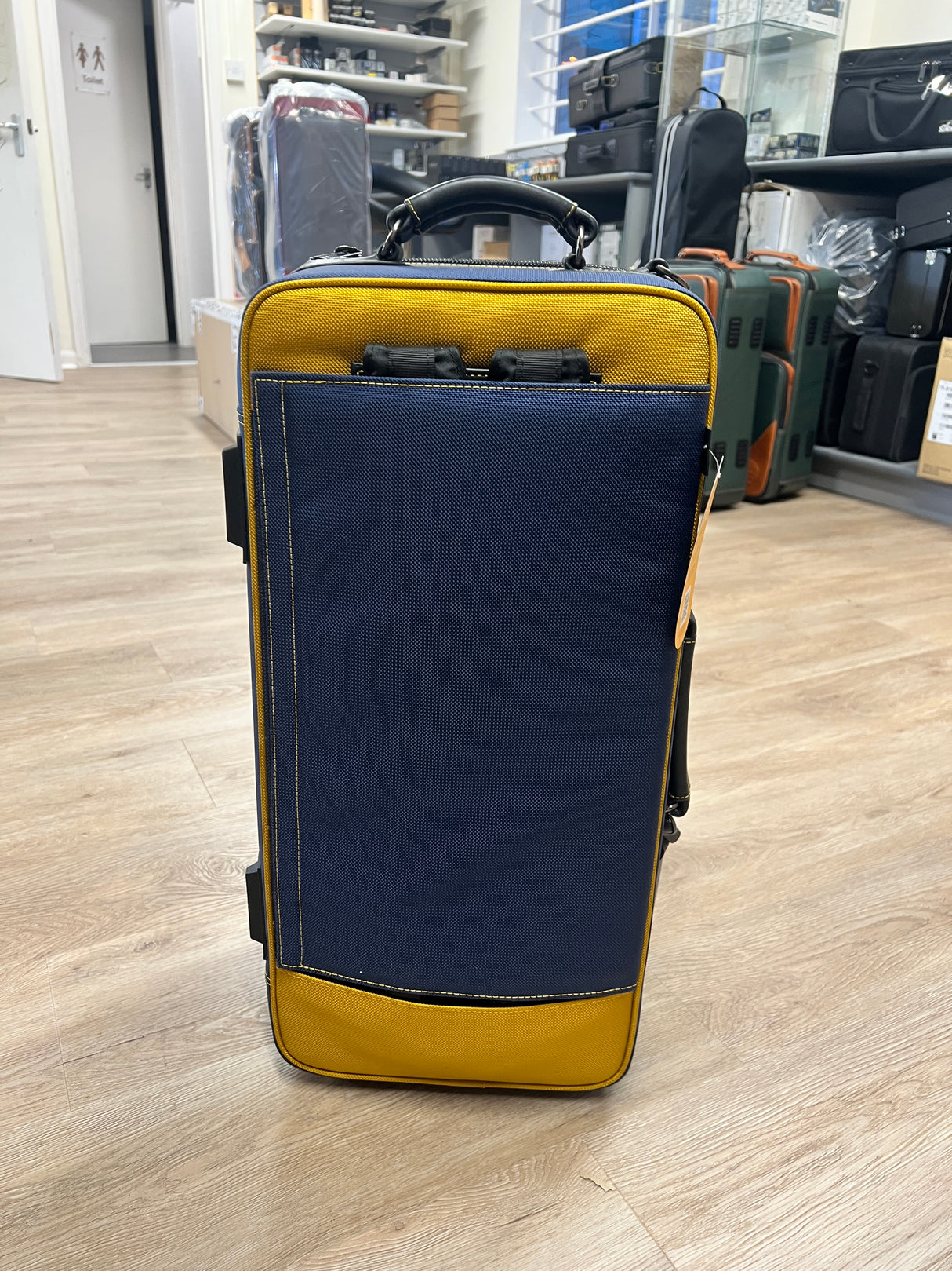 Gard Fibreglass Double Trumpet Case - Synthetic